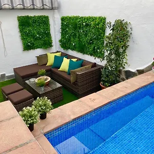 casa-la-parra-nerja.hotelsinnerja.org/